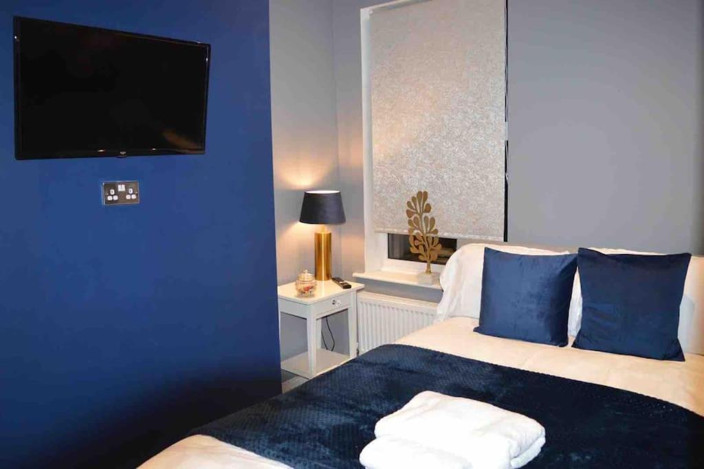 Unique 4 Bed House In Derby Perfect For Contractors And Families Vila Exterior foto