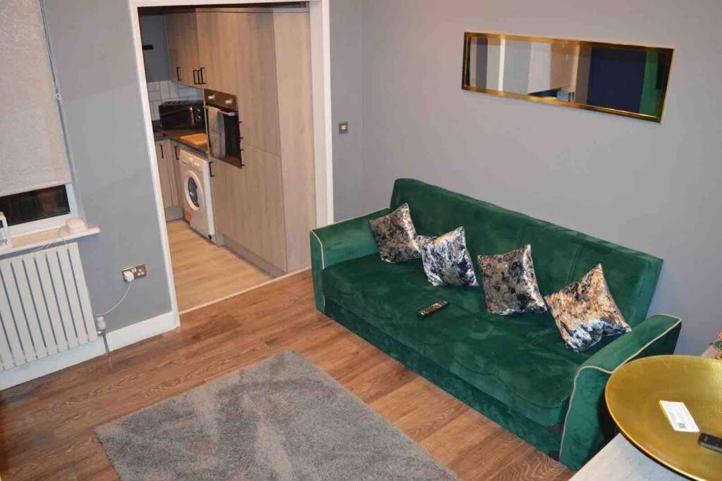 Unique 4 Bed House In Derby Perfect For Contractors And Families Vila Exterior foto