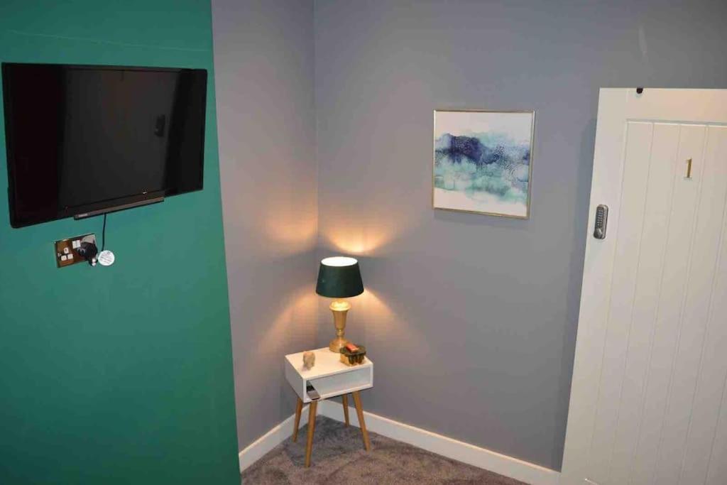 Unique 4 Bed House In Derby Perfect For Contractors And Families Vila Exterior foto