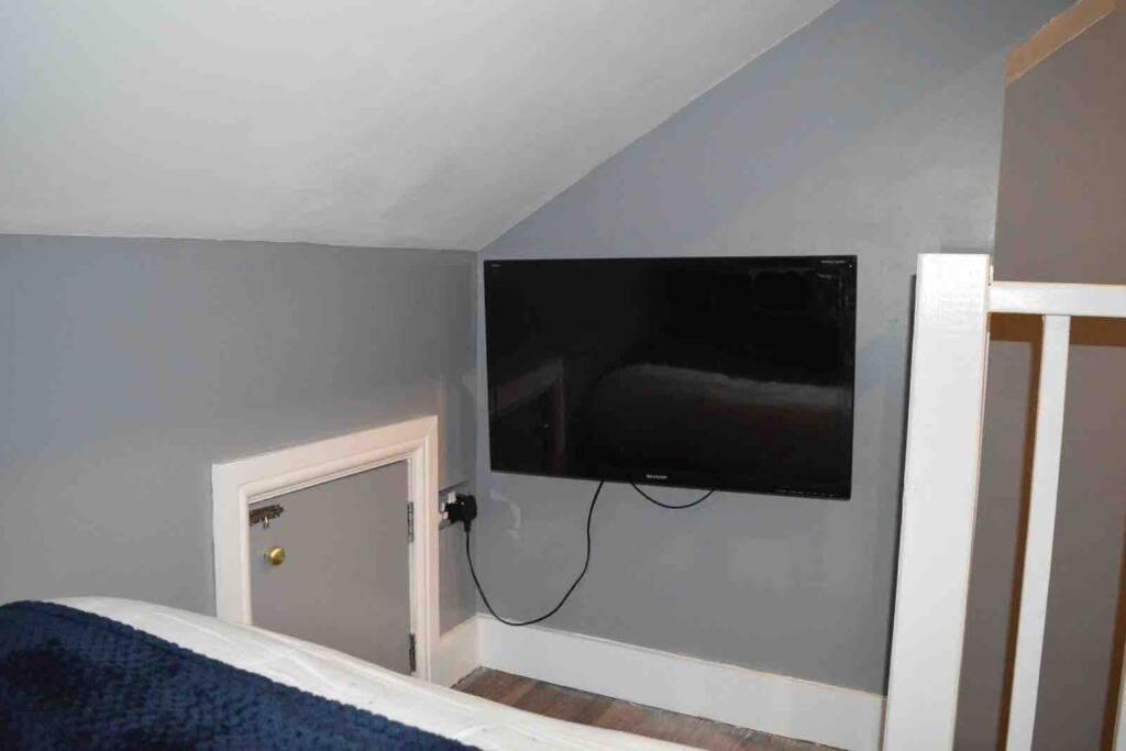 Unique 4 Bed House In Derby Perfect For Contractors And Families Vila Exterior foto