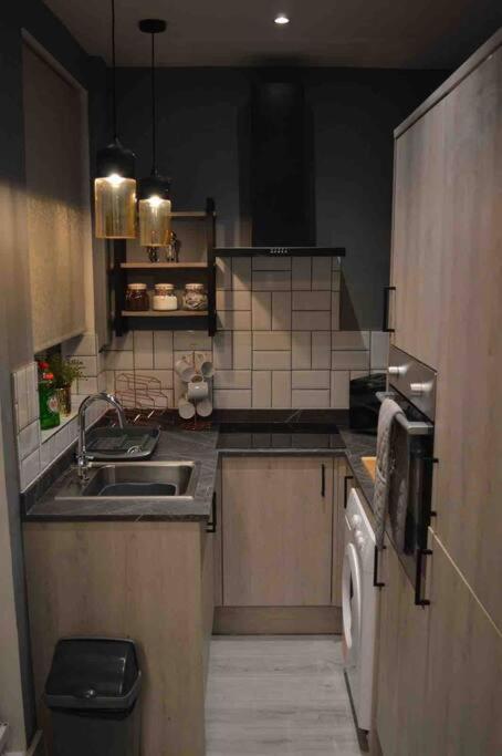 Unique 4 Bed House In Derby Perfect For Contractors And Families Vila Exterior foto