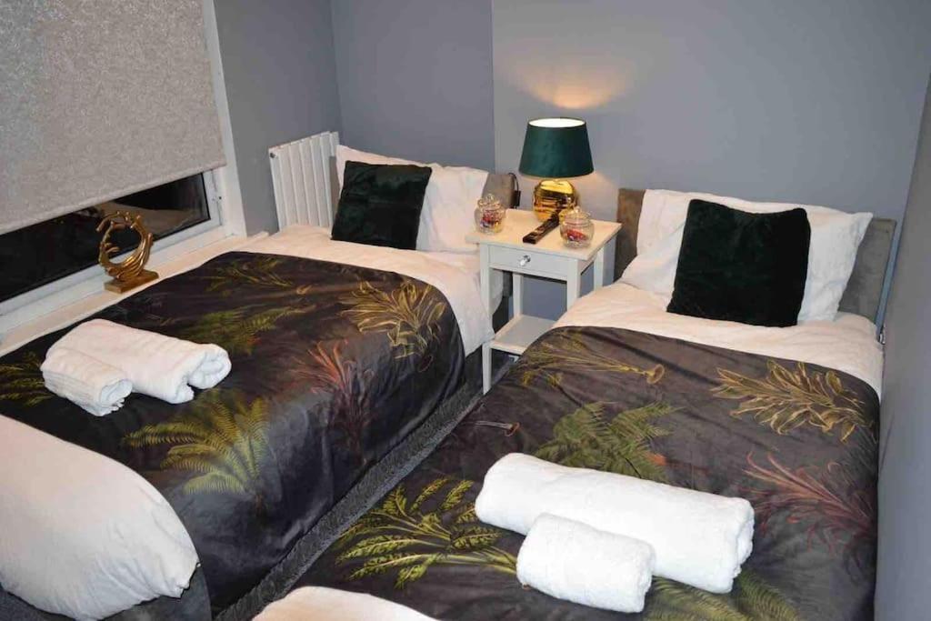 Unique 4 Bed House In Derby Perfect For Contractors And Families Vila Exterior foto